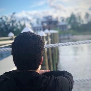 Meet your Posher, Dominic